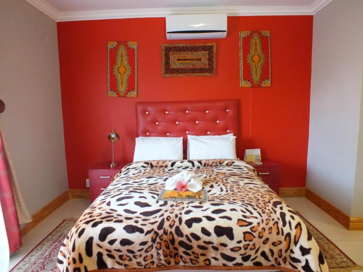 Royal Castle Guest House Windhoek Luaran gambar