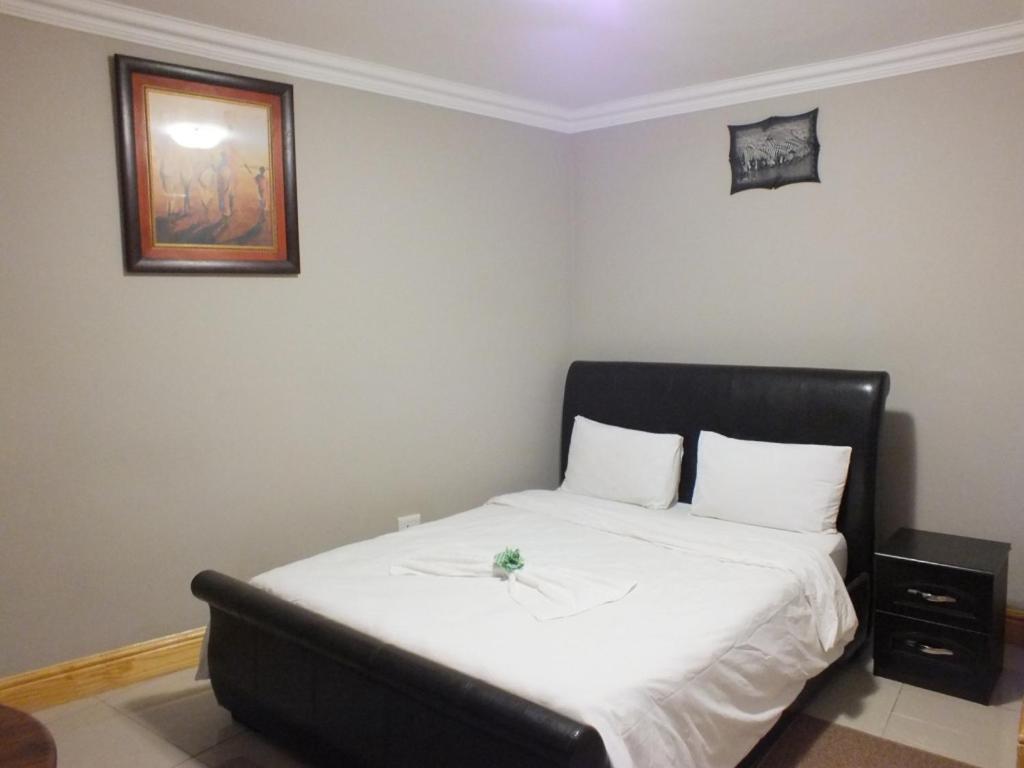 Royal Castle Guest House Windhoek Luaran gambar