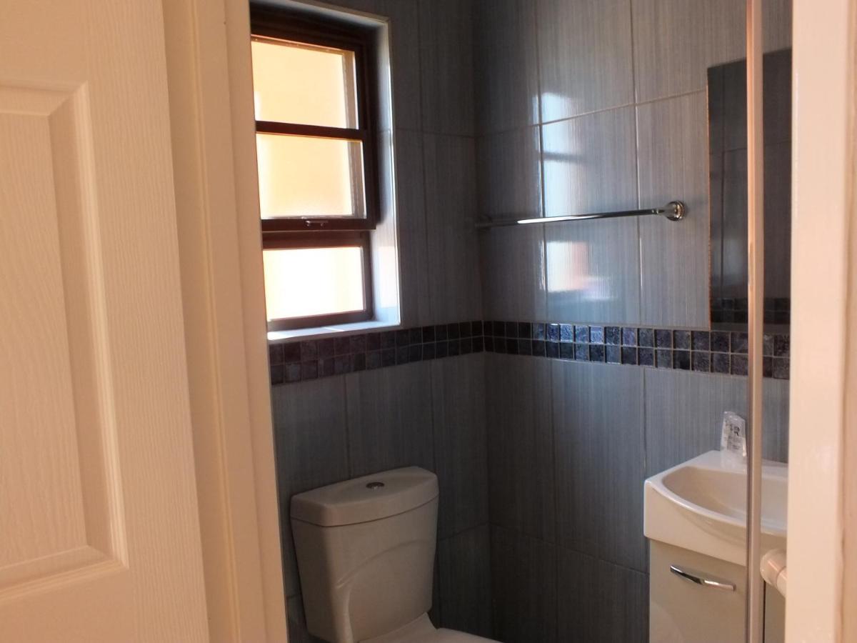 Royal Castle Guest House Windhoek Luaran gambar