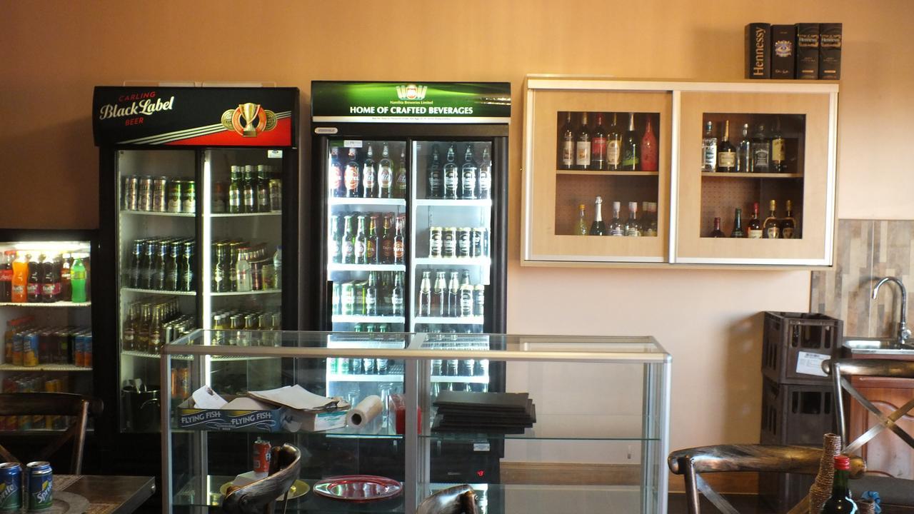 Royal Castle Guest House Windhoek Luaran gambar